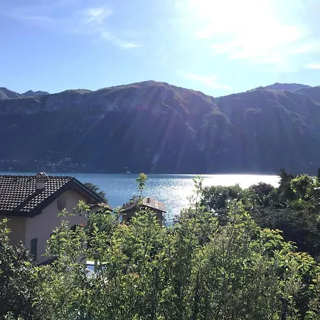 公寓 Angelina's House With View -